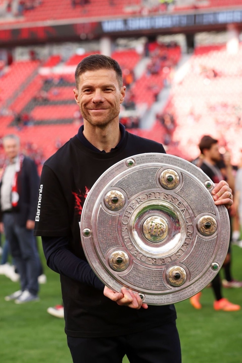 勒沃库森队员备战有方,希望赢得比赛胜利的简单介绍 勒沃库森队员备战有方,希望赢得比赛胜利的简单介绍