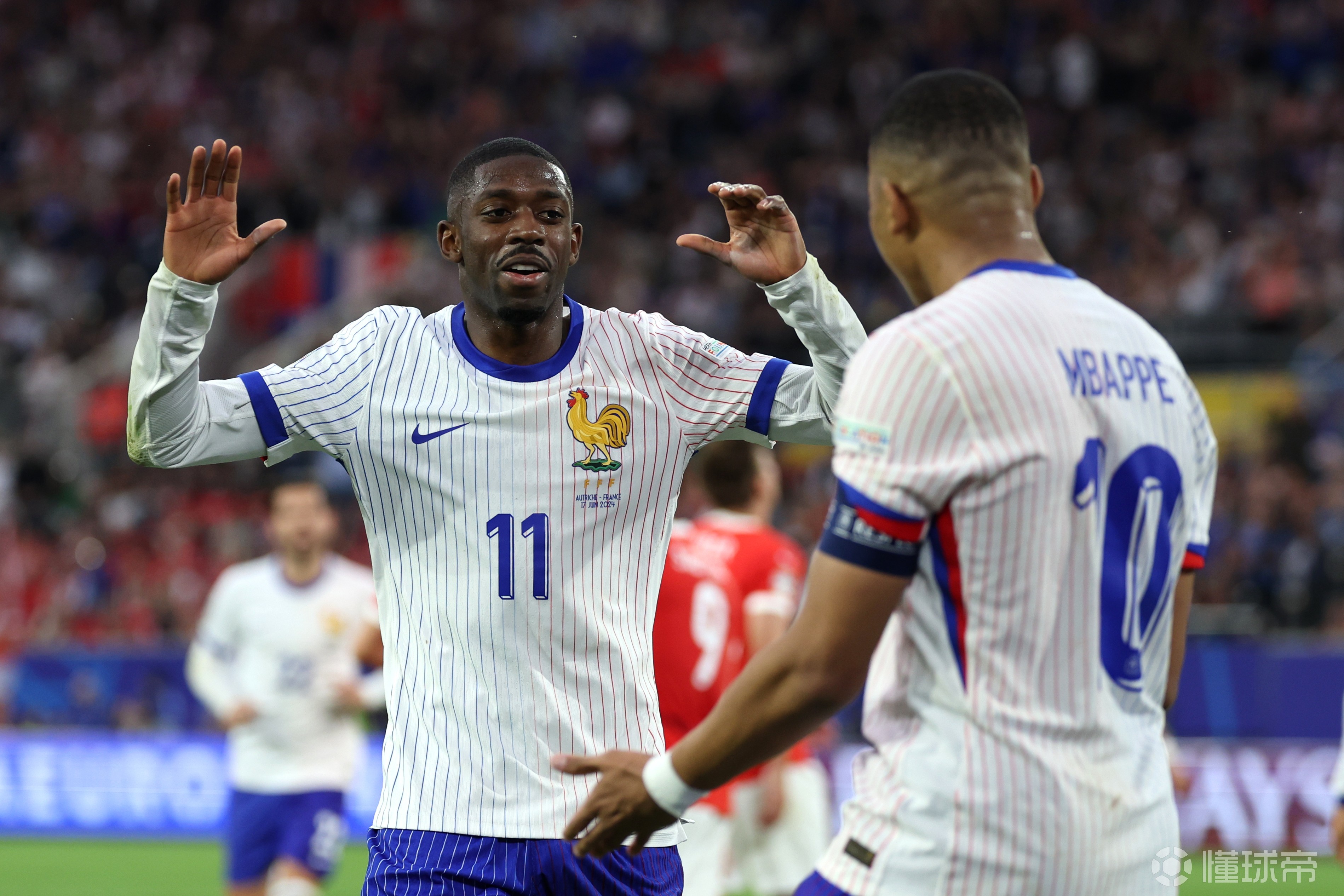 法国队表现抢眼,欧洲足球赛事继续精彩的简单介绍 法国队表现抢眼,欧洲足球赛事继续精彩的简单介绍