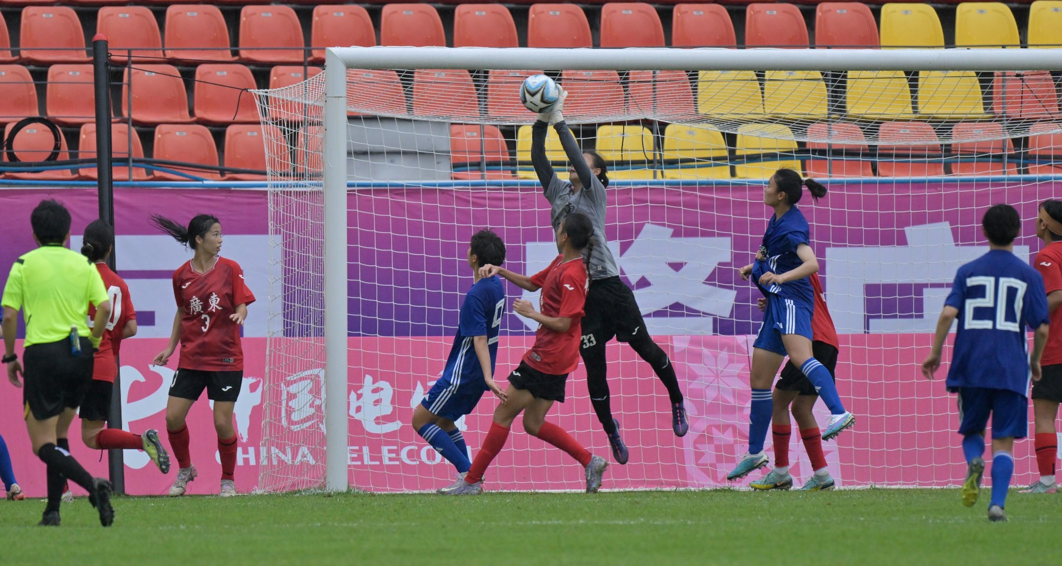 中国女足联赛发生意外,部分比赛延期 中国女足联赛发生意外,部分比赛延期