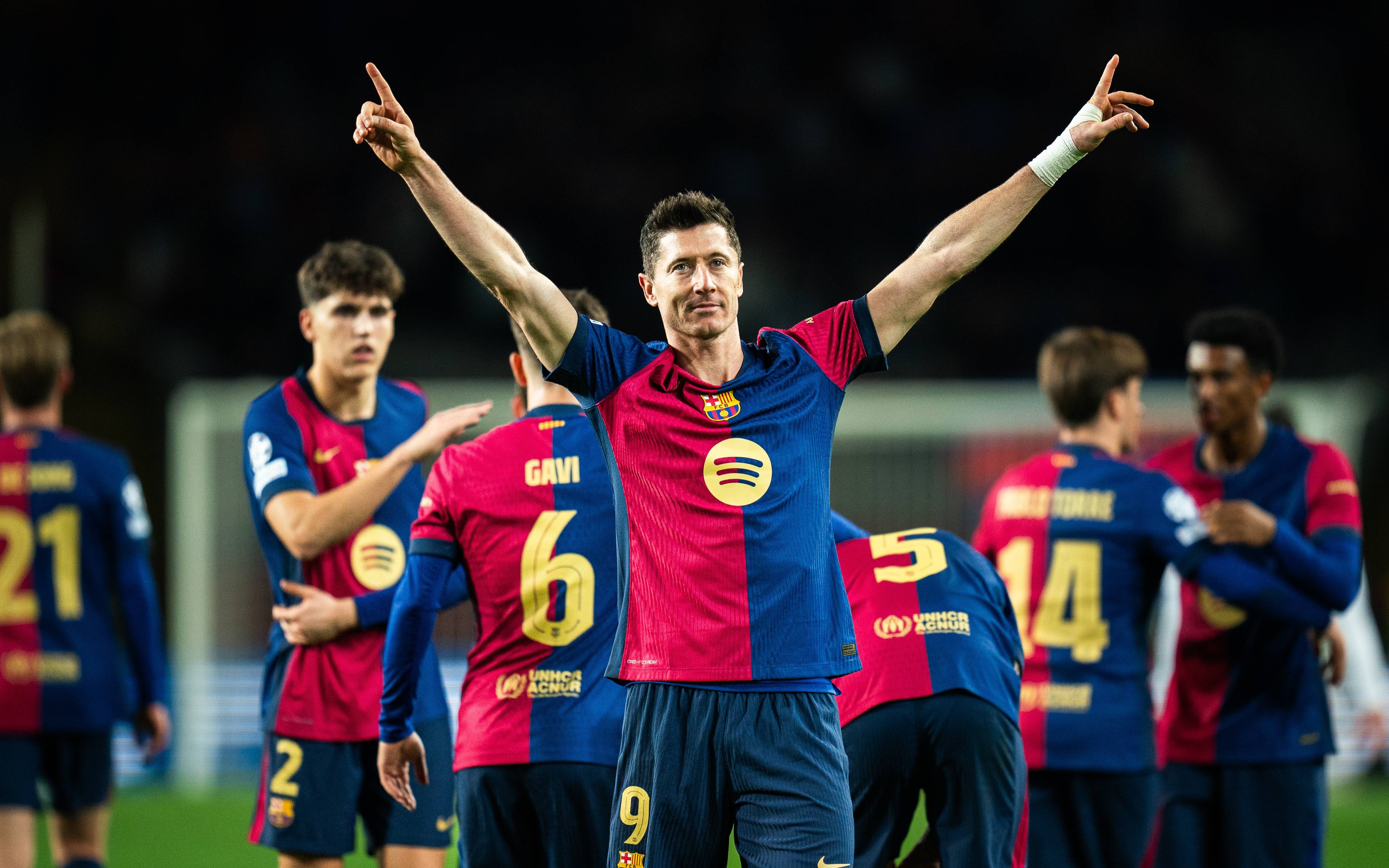 开云体育平台APP-莱万多夫斯基上演大四喜,拜仁慕尼黑轻松晋级的简单介绍