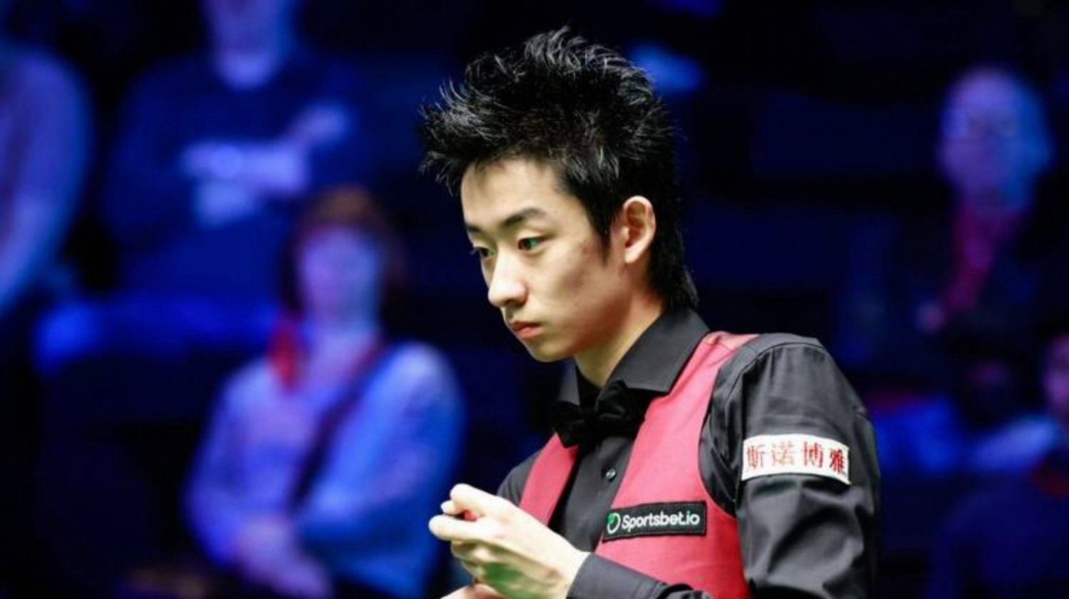 开云体育在线-金色选手在比赛中表现出色,轻松晋级