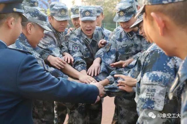 开云体育APP下载-队员们在场上奋勇争先,力争一流成绩