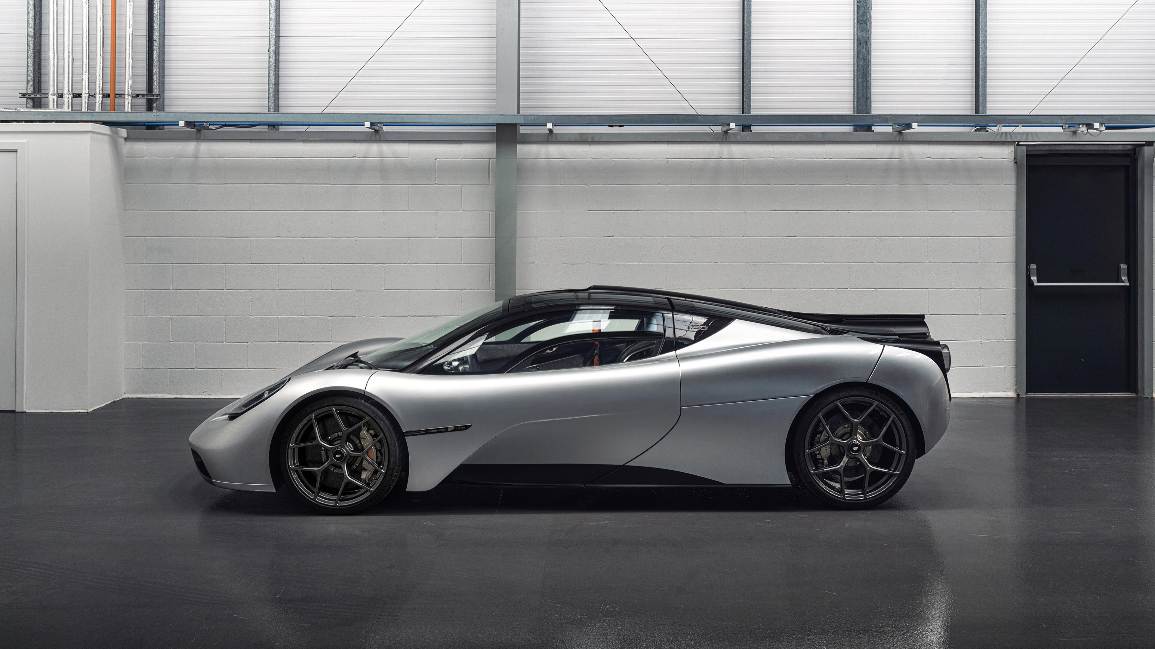 边缘与中心，从威尔士的火力到本泽马的王座