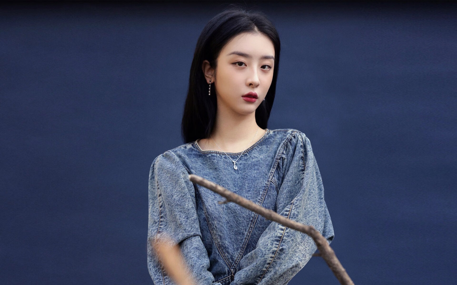 开云体育在线-范弗利特用行动回应对手的轻视,鹈鹕最后时刻击败雄鹿,他是当之无愧的关键先生