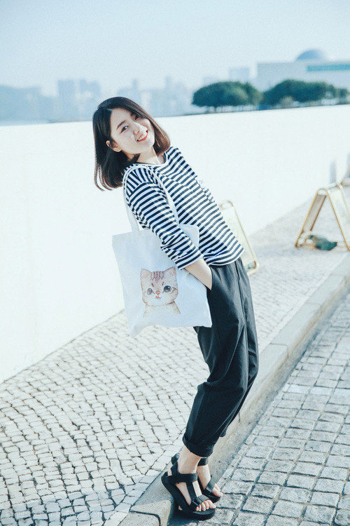 两个詹姆斯，一种统治力，当传奇隔空对话，勇士加时险胜谱写新章